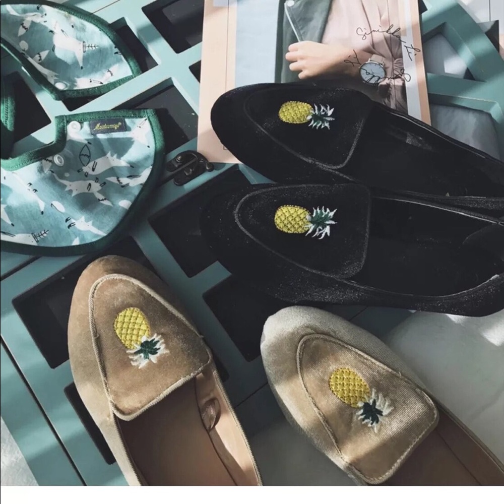 Pineapple Flats Brand New Size 40